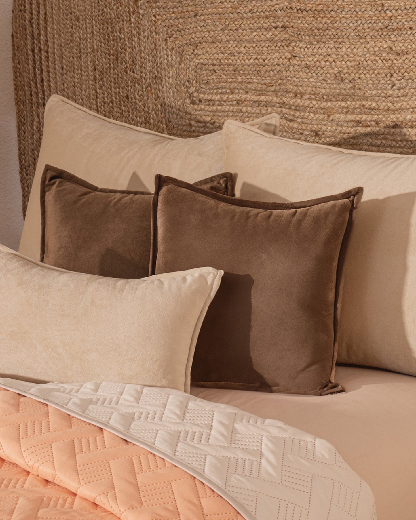 Bondad Ultra-Light Reversible Quilted Coverlet – Peach/Gray (Full/Queen & King)