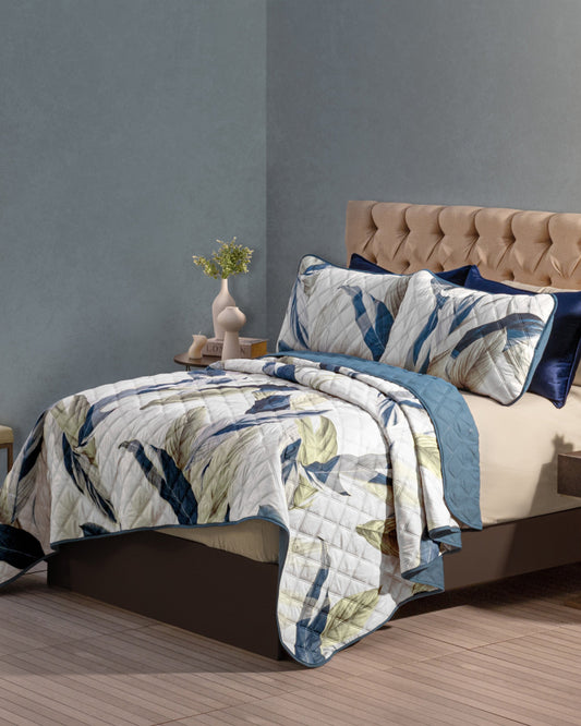 Ángel Ultra-Soft Reversible Comforter Set – Navy Blue Botanical (Full/Queen & King)
